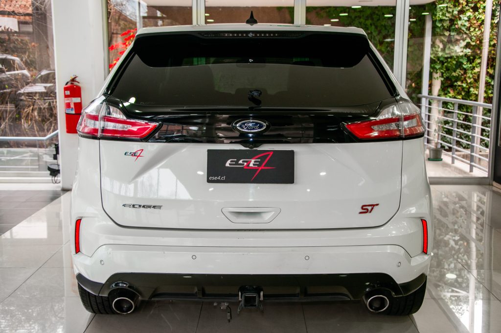 Ford Edge — foto 5 de 21