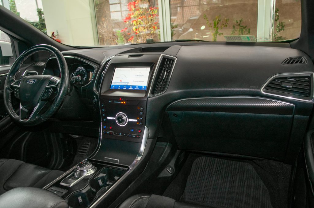 Ford Edge — foto 19 de 21
