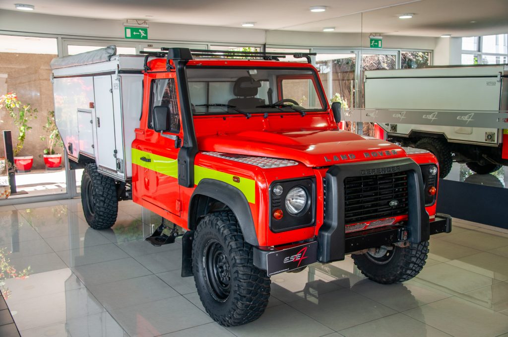 Land Rover Defender — foto 7 de 20