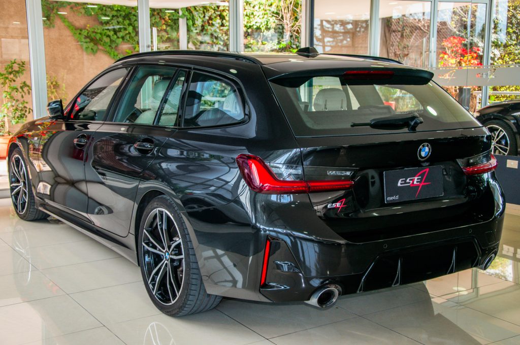 BMW 330I — foto 4 de 20