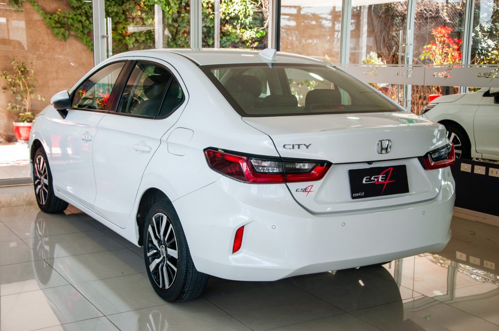 Honda City — foto 4 de 22