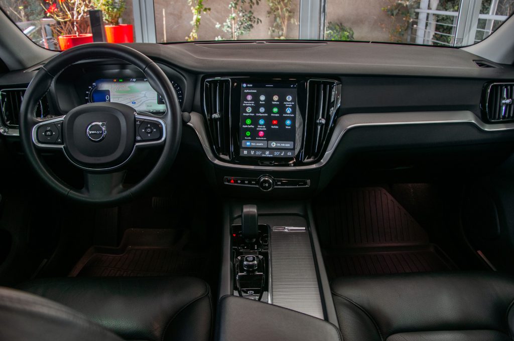 Volvo S60 — foto 18 de 20