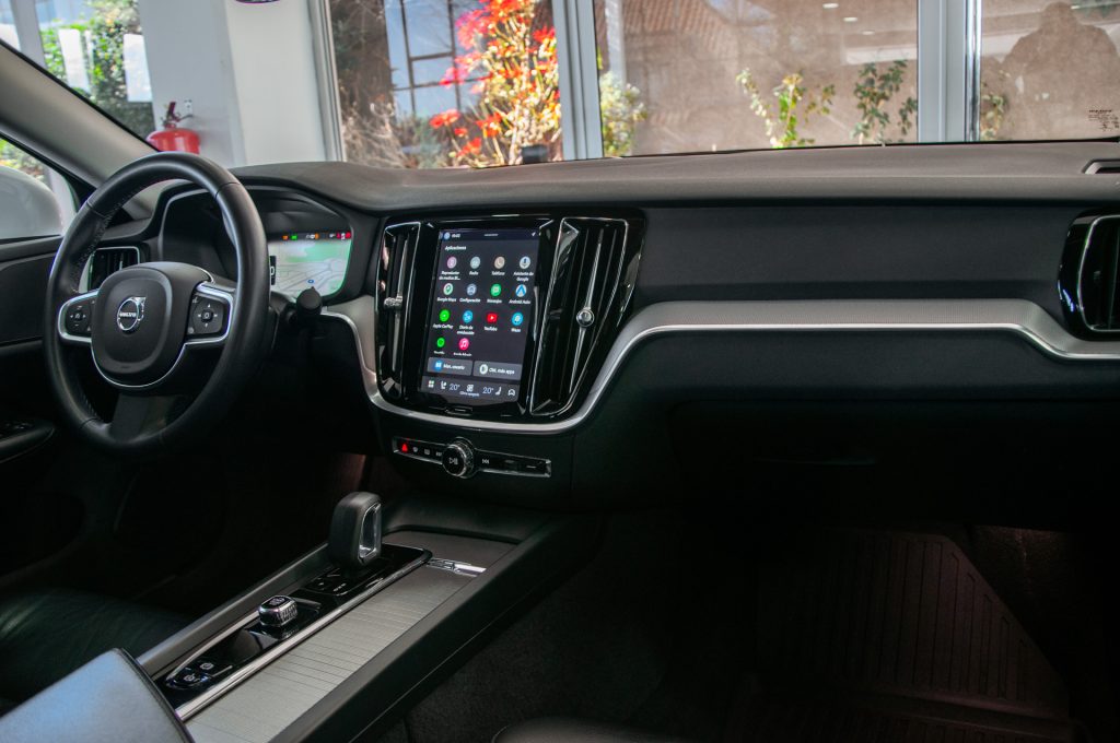 Volvo S60 — foto 19 de 20