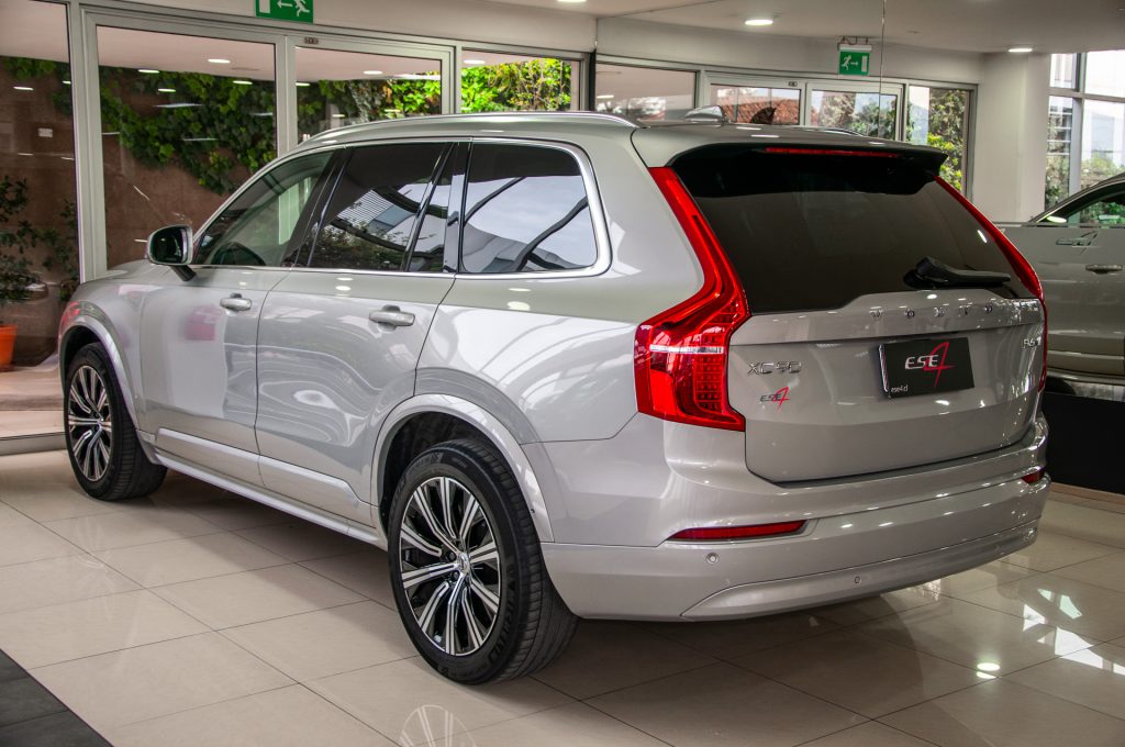 Volvo XC90 — foto 4 de 20