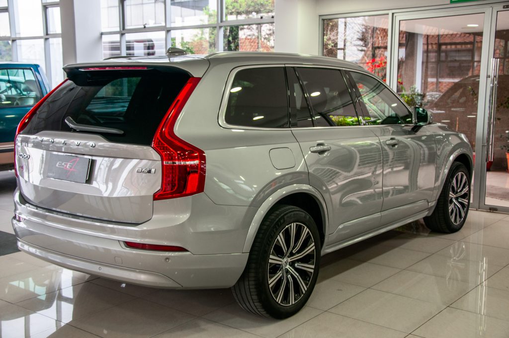 Volvo XC90 — foto 7 de 20