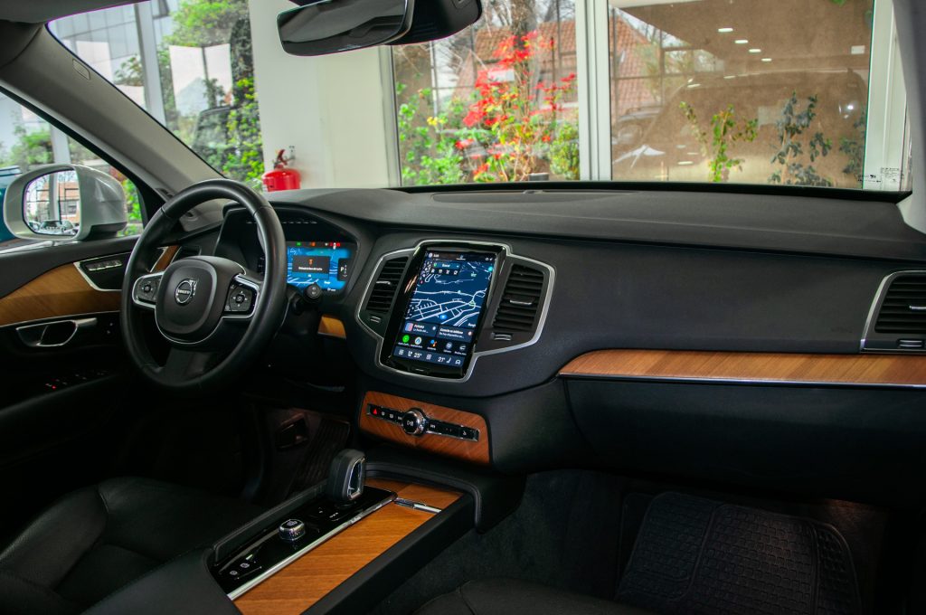 Volvo XC90 — foto 18 de 20