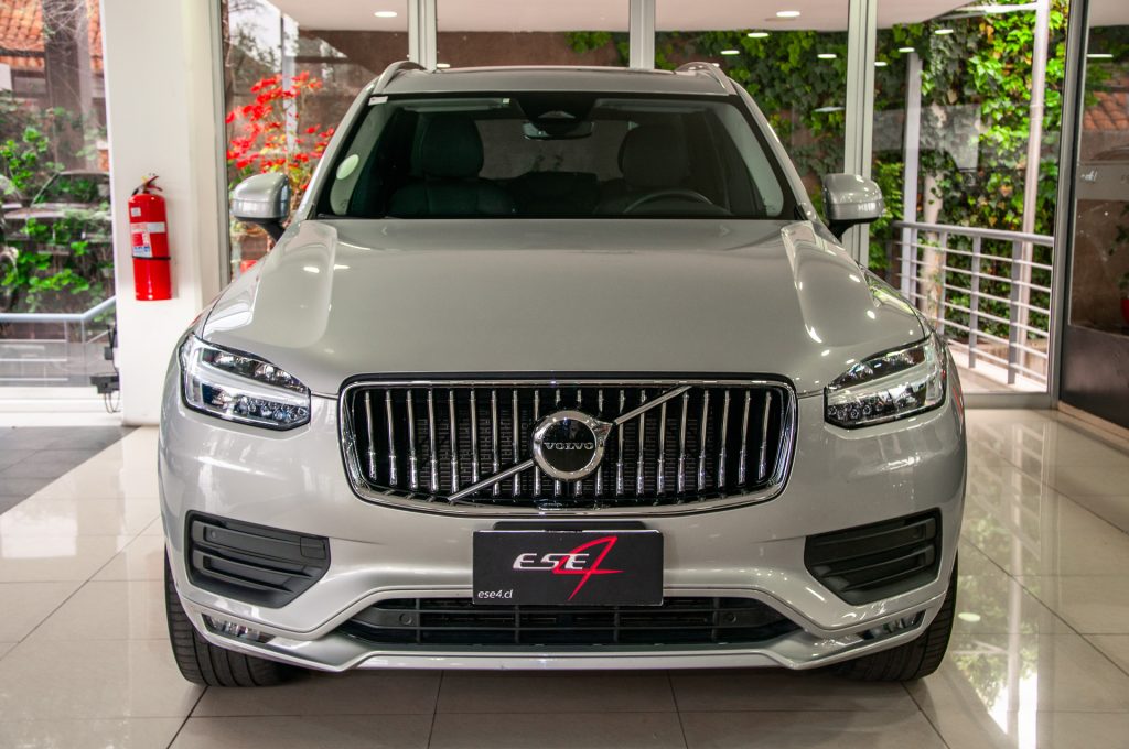 Volvo XC90 — foto 2 de 20