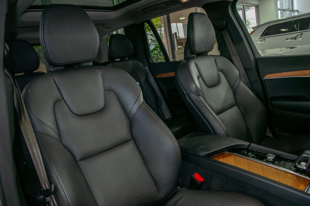 Volvo XC90 — foto 14 de 20